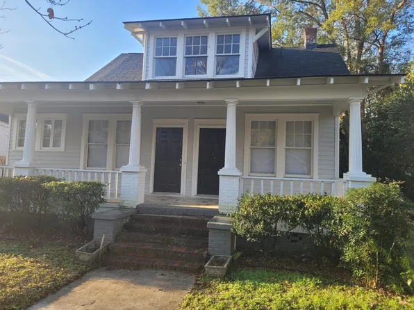 915 E 34th St #B, Savannah, GA 31401