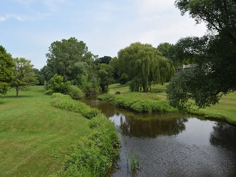 1594 Brentwood Dr — Photo 28