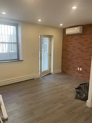 Rented by Lexington Properties LLC | media 1