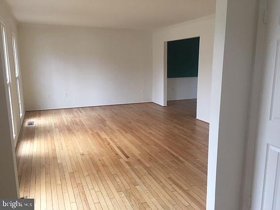 2nd image of 10733 Bear Oak Ct