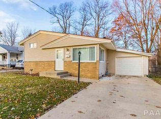 1435 E Rouse Ave, Peoria, IL 61614