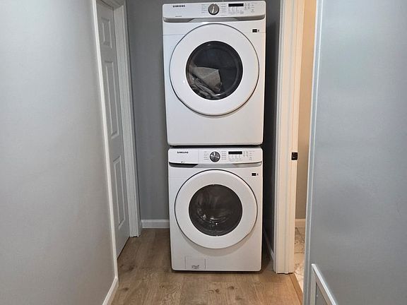 Washer and Dryer combo (This is not shared with the owners.)