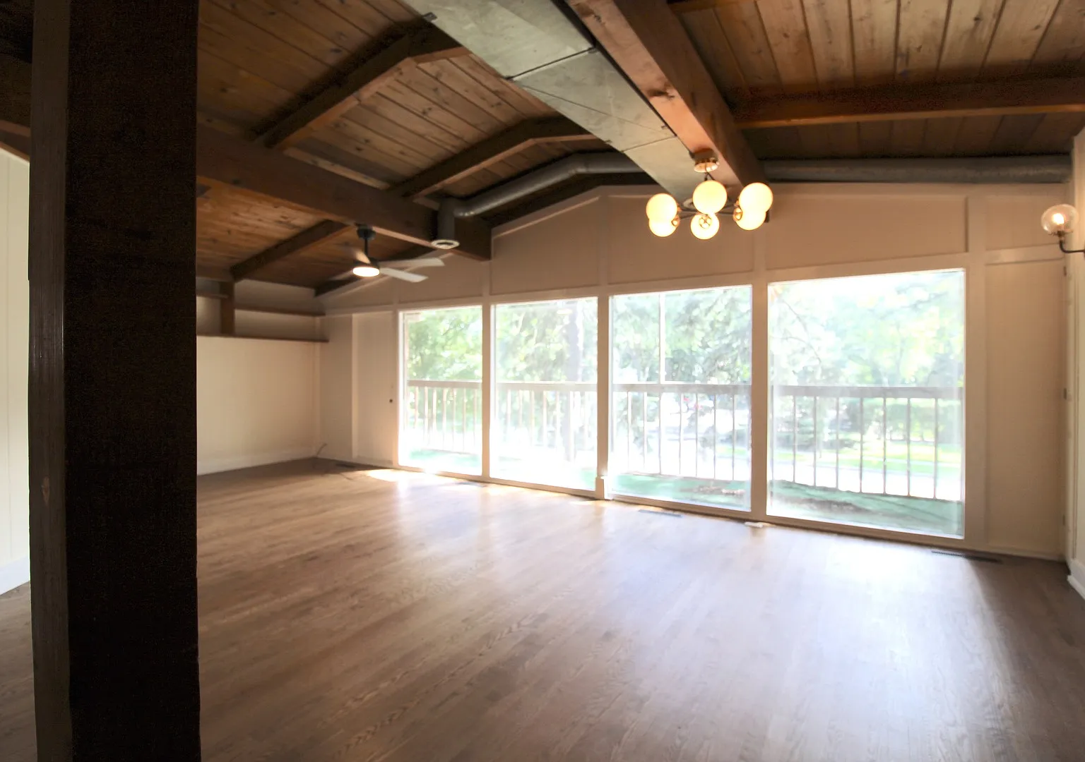 3 bed, 1731 sqft, $2,850 — Photo 2