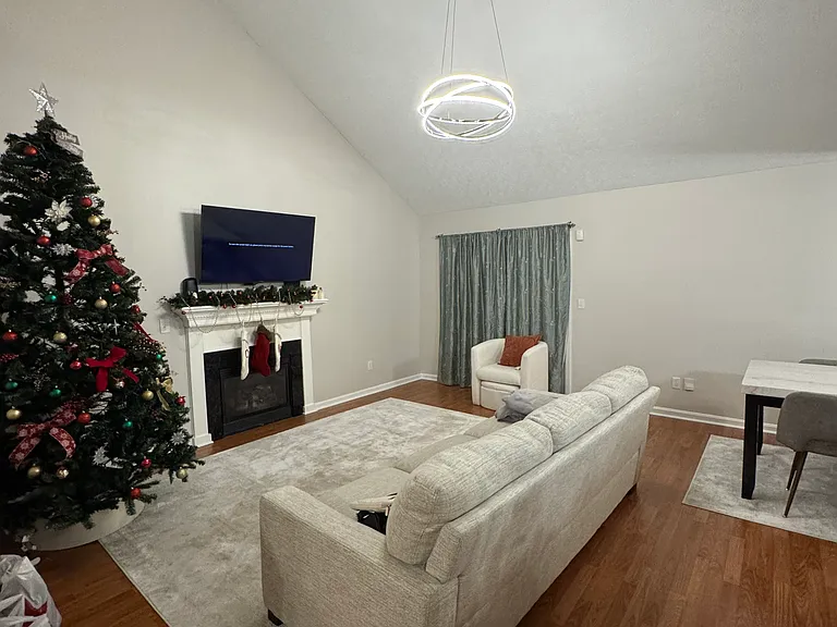 3942 Hay Market Dr — Photo 5