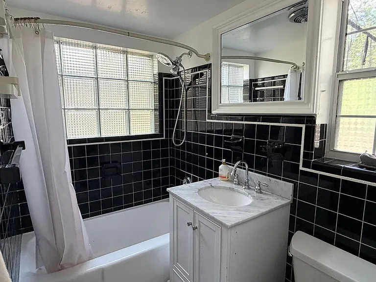 1227 Country Club Dr — Photo 13