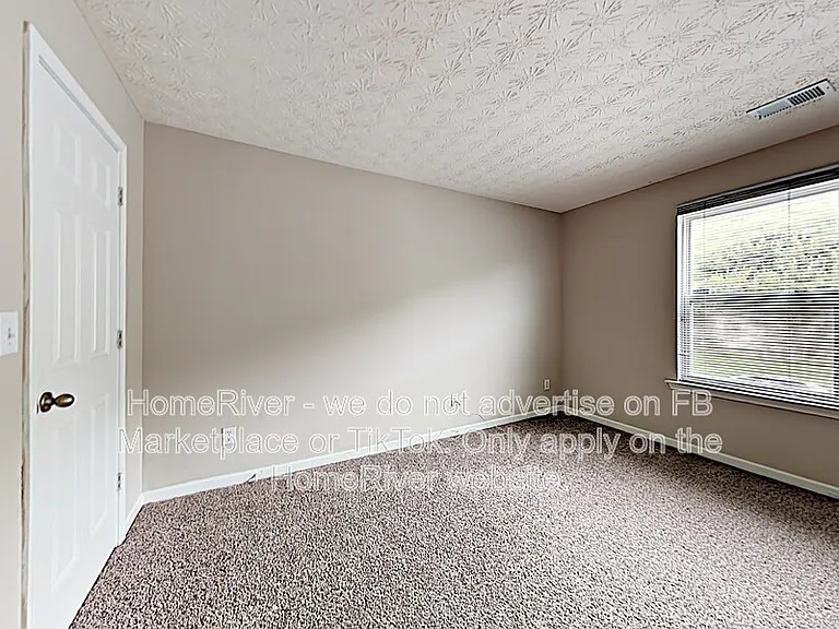 2613 Waterdale Rd SW — Photo 11