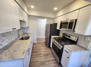 58 Stonehurst Blvd APT D, Freehold, NJ 07728
