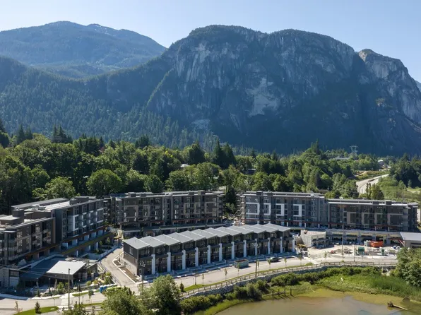 1500 Scott Cres #410, Squamish, BC V8B 1G4