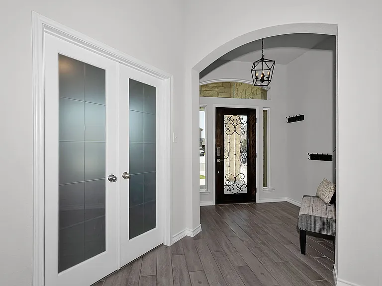 544 Lilac Shls — Photo 11