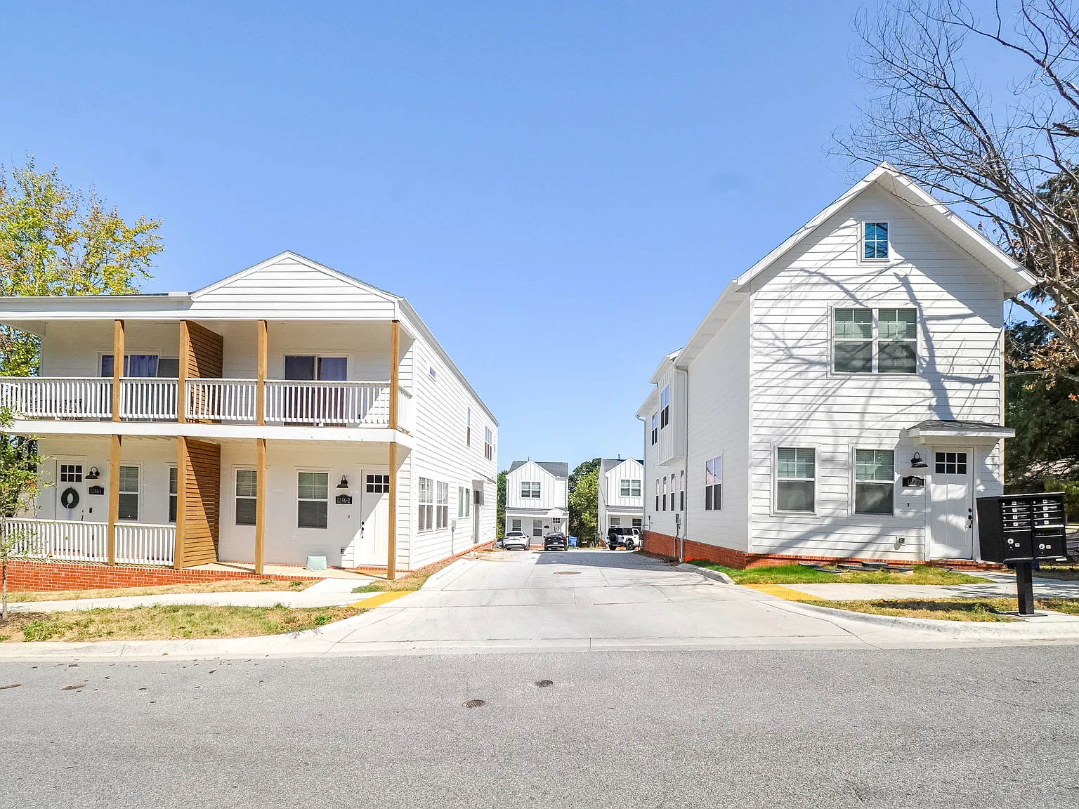1228 West James Street - 1 — Photo 1