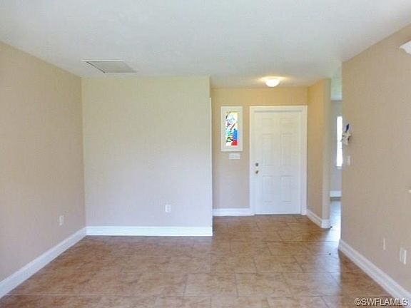 2nd image of 5010 31st Ave SW