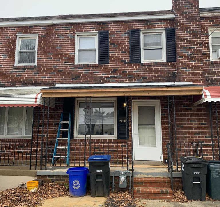 2nd image of 23 E 8th Ave