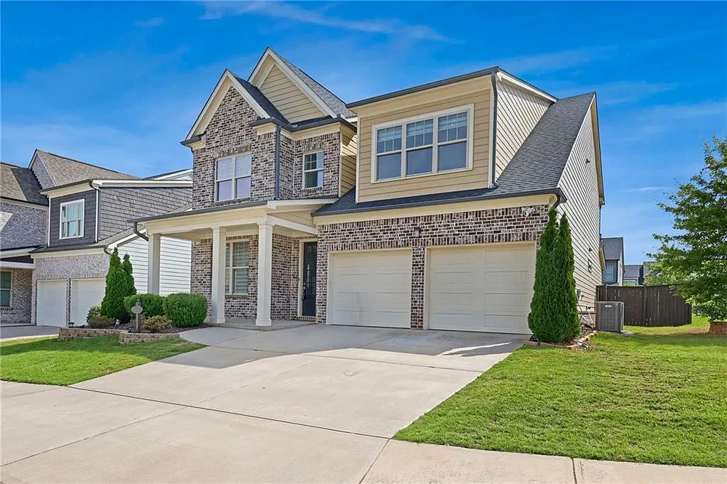 4 bed, 4.0 bath, 3262 sqft, $3,200 — Photo 2
