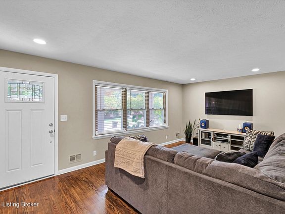 4th image of 3300 Startan Ct