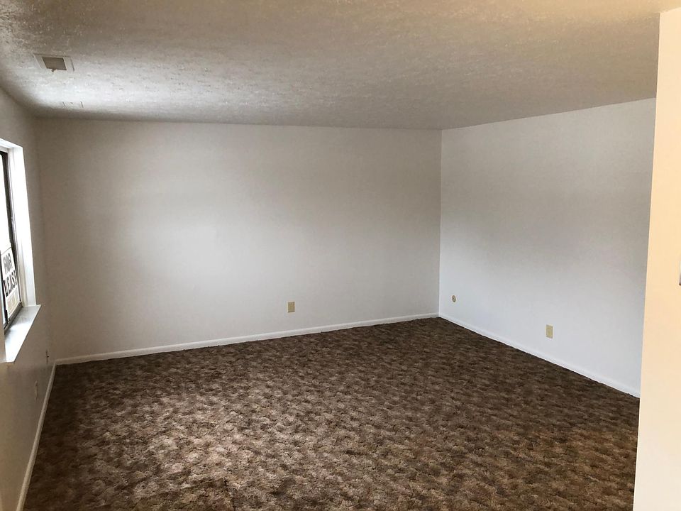 1st image of 1847 Brewster Creek Dr