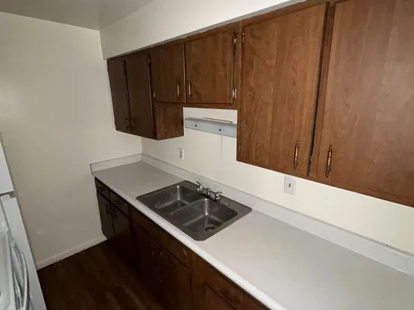 4805 Glenway Ave, Cincinnati, OH