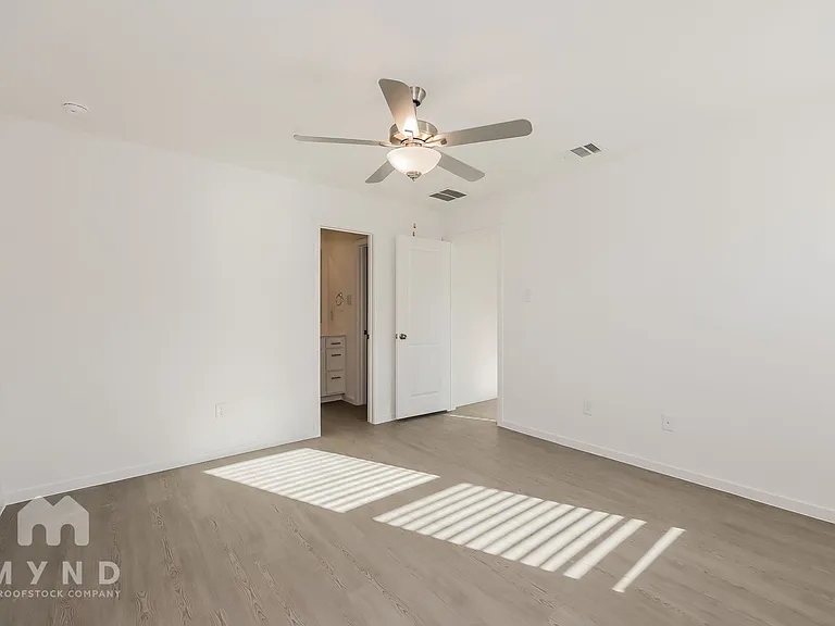 30 West Luxury Rental Homes — Photo 82