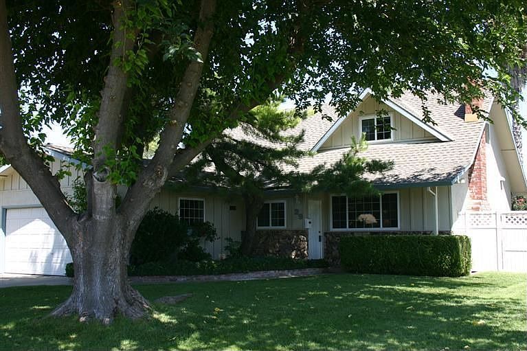 1st image of 29 Miramonte Dr