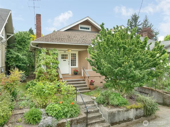 4651 1st Avenue NE, Seattle, WA 98105