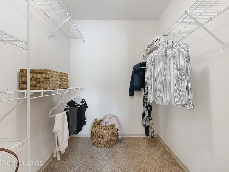 37 Kensington Cir #204 — Photo 20