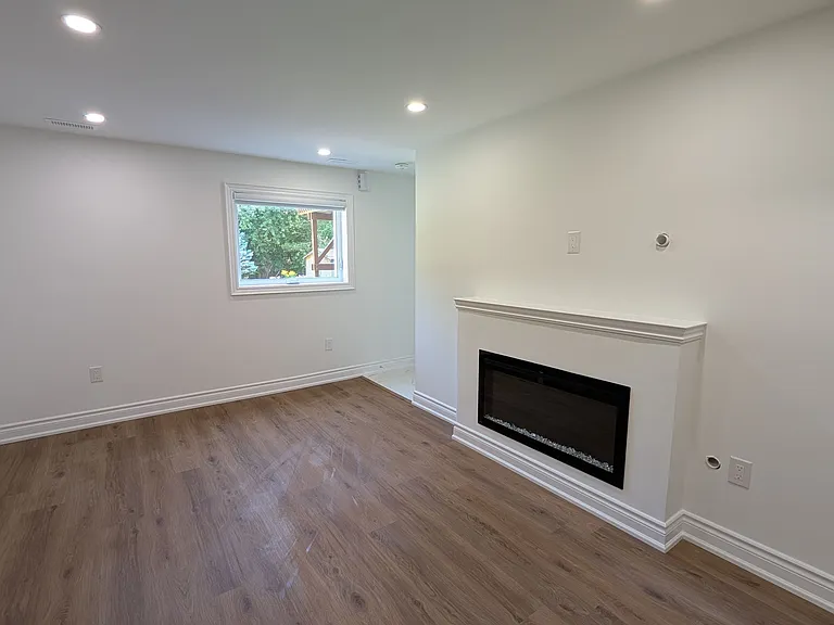 251 Meadow Rd #2 — Photo 2
