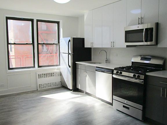 2nd image of 9425 57th Ave APT 2U