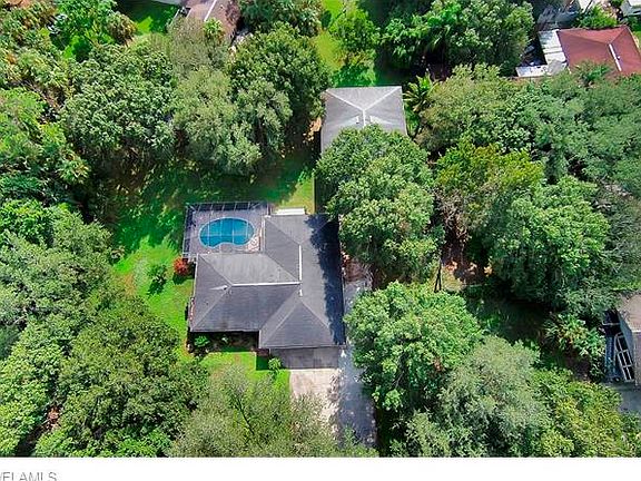 3rd image of 335 W Mariana Ave