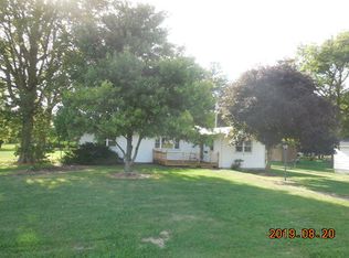 301 S East St, Cropsey, IL 61731