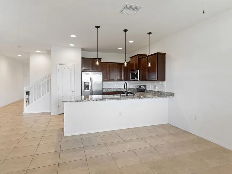3840 Silverlake Way — Photo 11