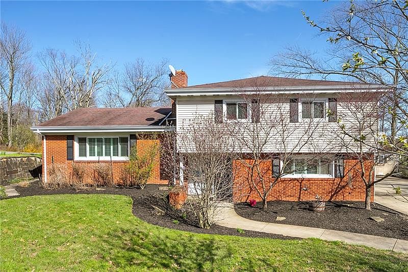 1st image of 3529 Macarthur Dr