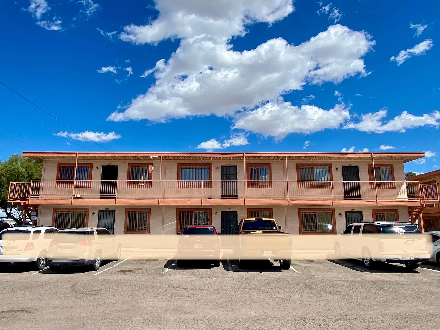 E Irvington Rd, Tucson — Photo 2