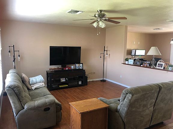 3rd image of 4819 W Christy Dr