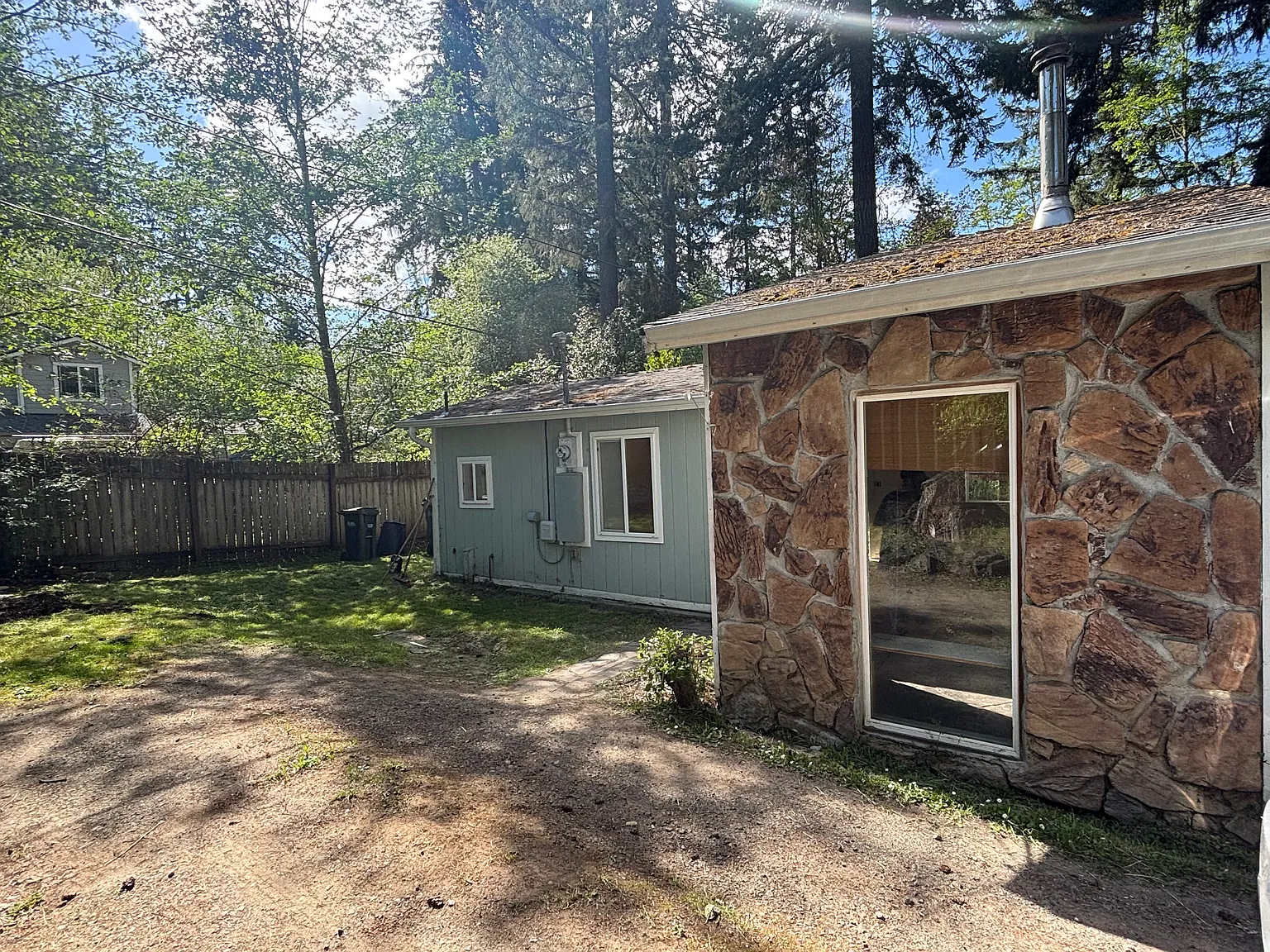 1 bed, 910 sqft, $2,300 — Photo 3