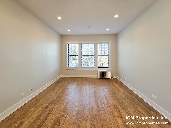 2nd image of 5128 N Wolcott Ave Unit 1