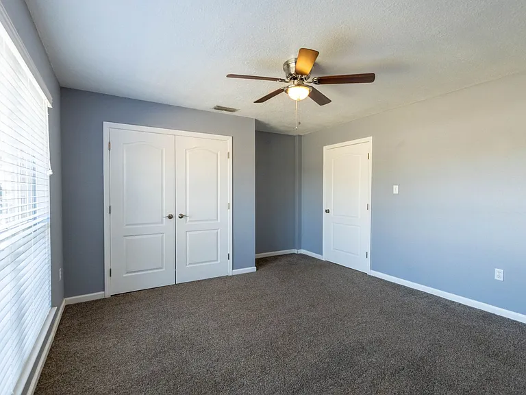 15231 Shadow Creek Dr — Photo 19