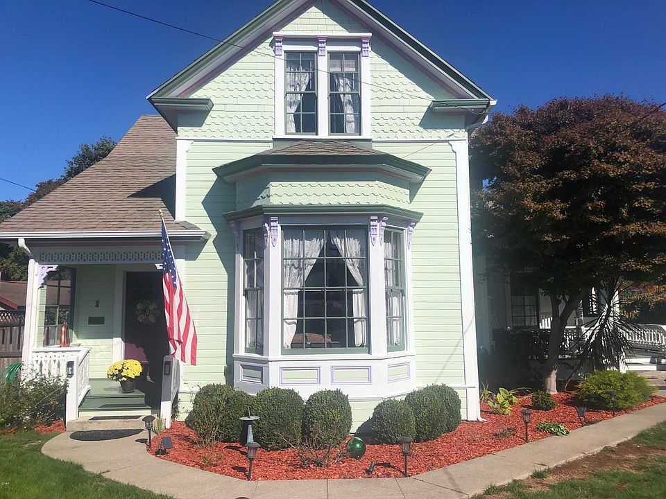 1st image of 637 E Fir St #T