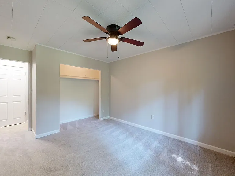 124 Allen Dr #1 — Photo 7