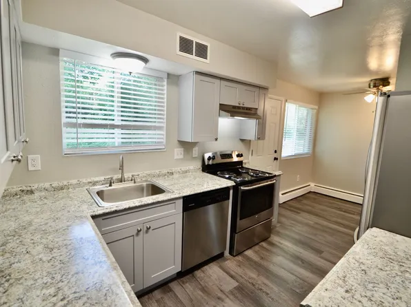 5705 S Pearl St, 5705 S Pearl St APT 5, Centennial, CO 80121