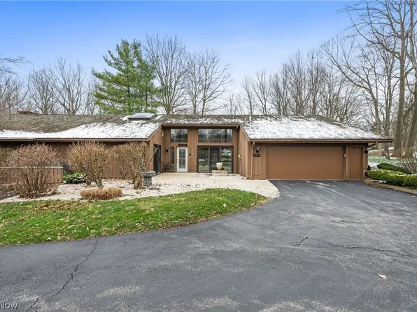 670-6 Windward Dr, Aurora, OH 44202