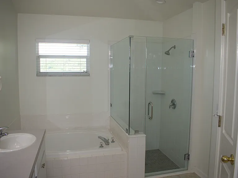 9836 Bayboro Bridge Dr — Photo 6