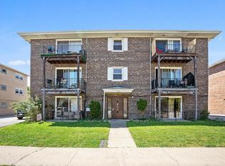 7049 99th St, Chicago Ridge, IL 60415