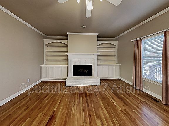 2nd image of 2165 Parliament Dr
