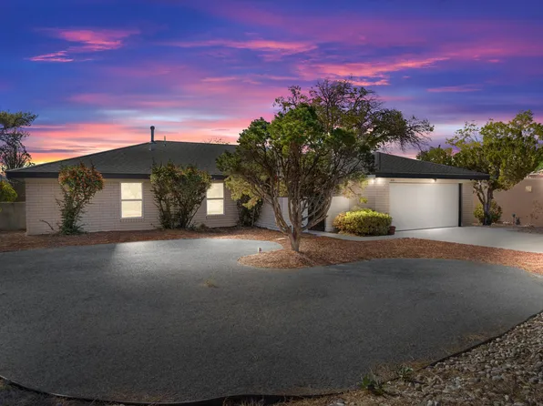 820 Rio Arriba Ave SE, Albuquerque, NM 87123