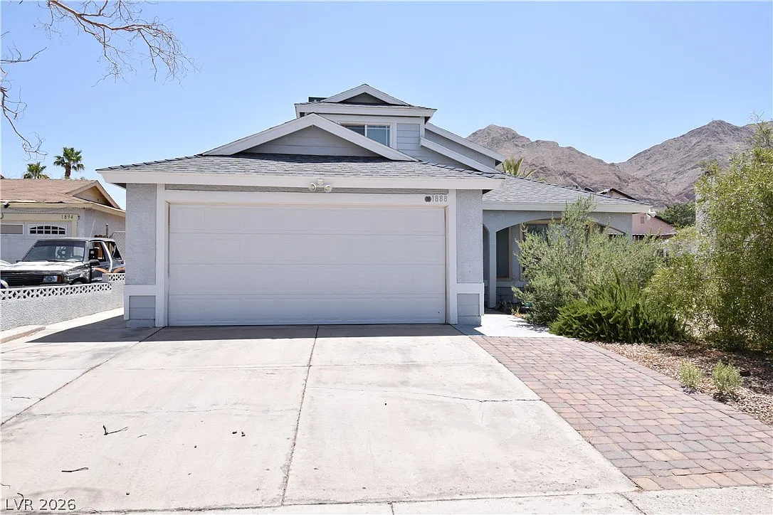 3 bed, 1611 sqft, $1,850 — Photo 2