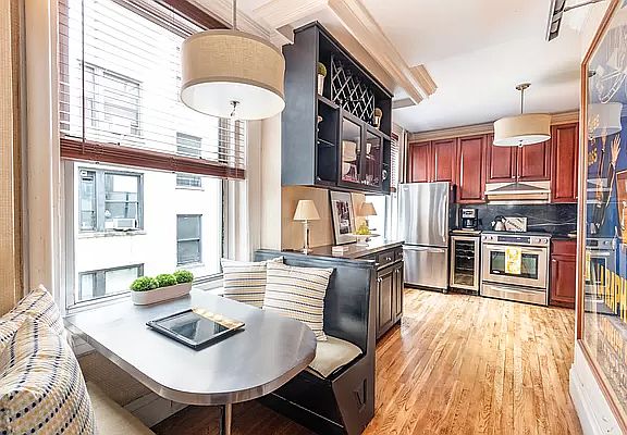 4th image of 251 W 98th St APT 8B