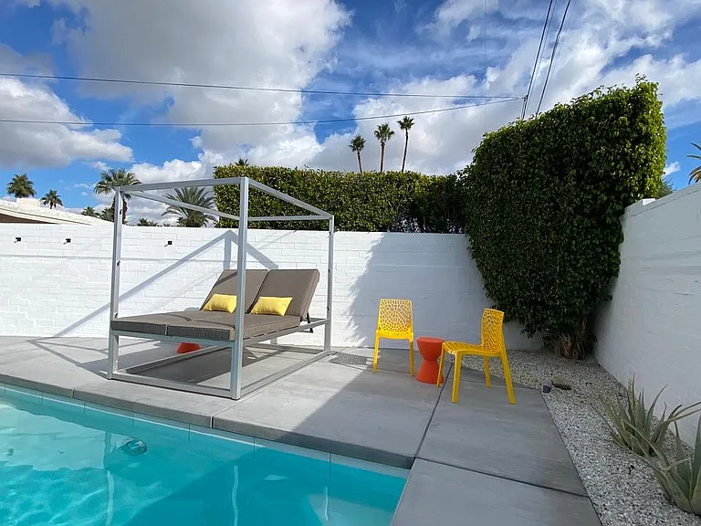 1253 Linda Vista Rd — Photo 9
