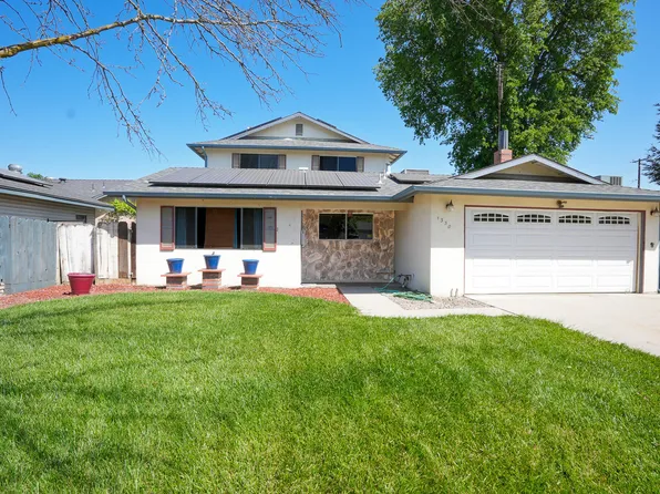 1330 W Feemster Avenue, Visalia, CA 93277