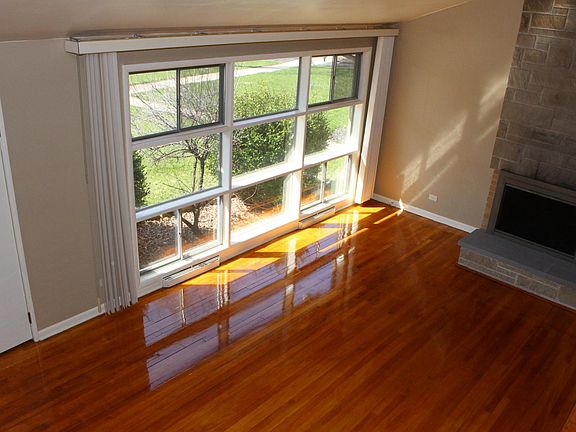 3rd image of 328 E Atwater Ave