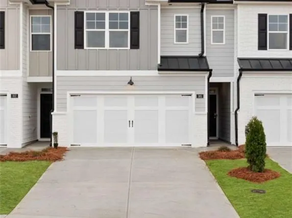 298 Sound Cir, Stockbridge, GA 30281