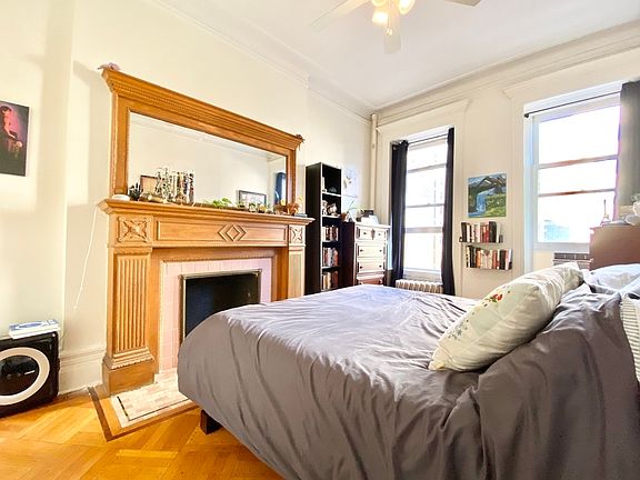 3rd image of 24 W 96th St #2F